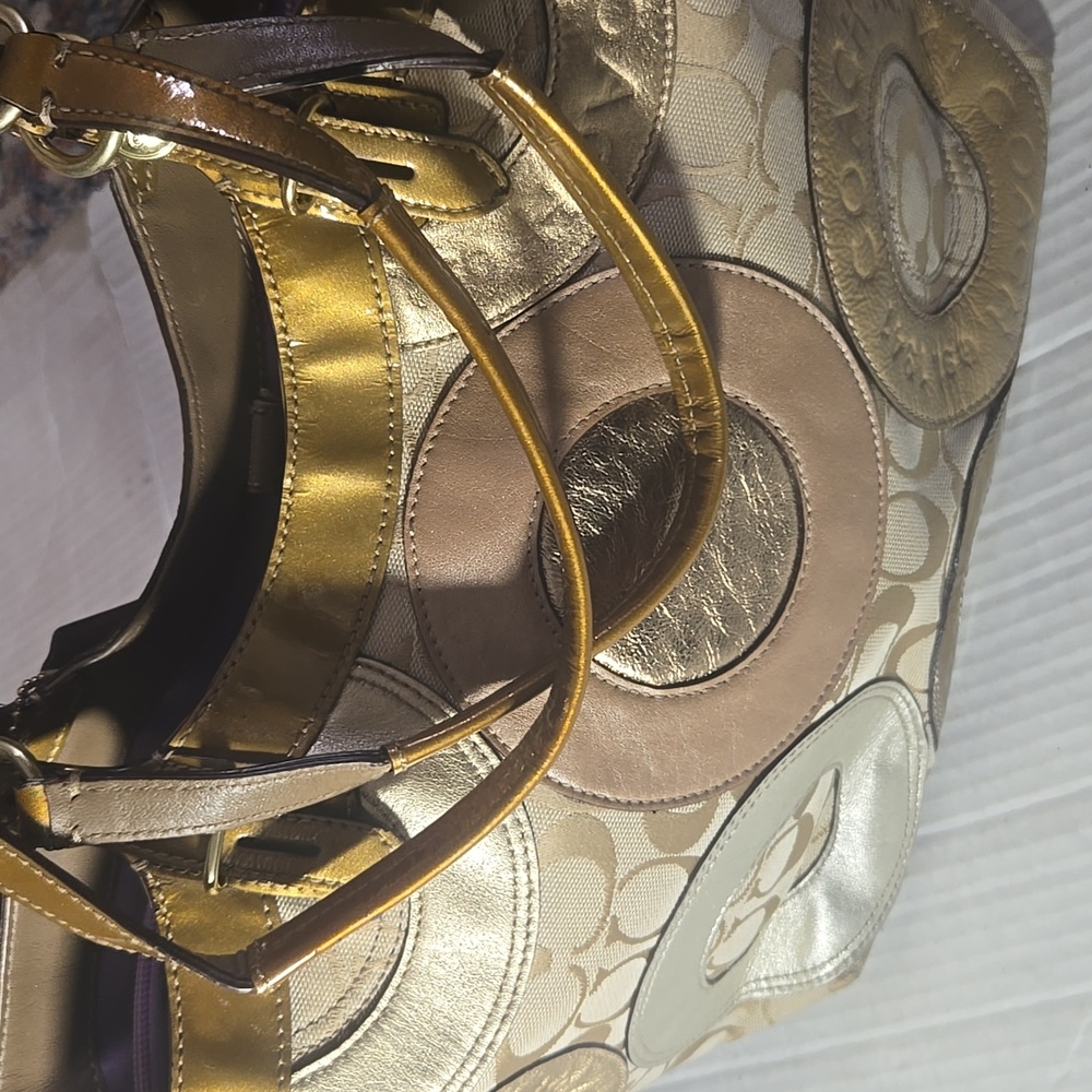 Coach Tote - Picture 4 of 14
